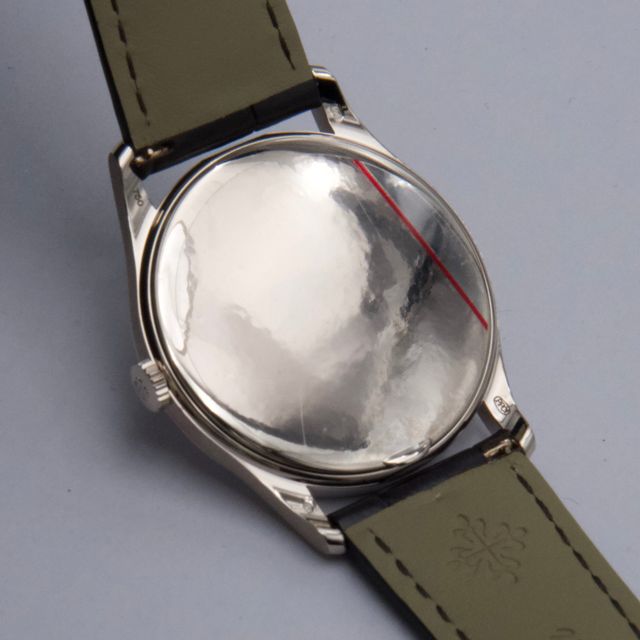 Patek Philippe Calatrava 5196G-001 Image 5